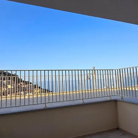 Holiday home Resident Albachiara, Your Oasi In